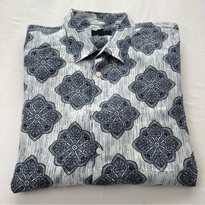 Club Room Linen Shirt Mens M Blue and White Geometric Short Sleeve